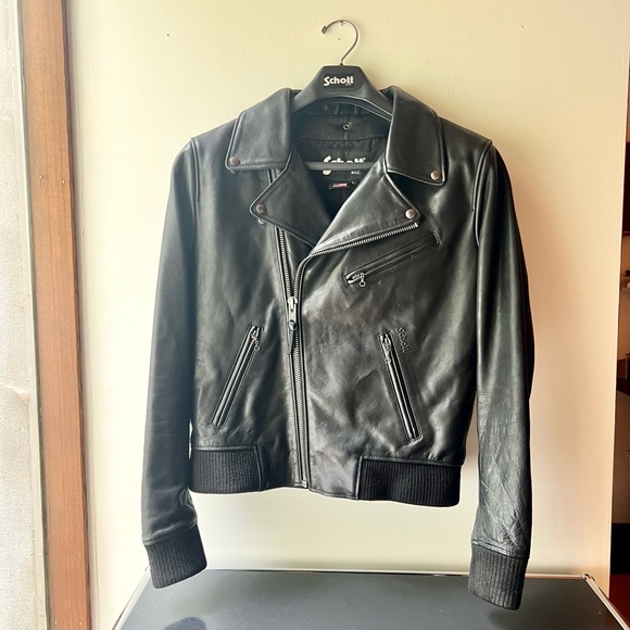 Amazing Vintage Schott Motorcycle Jacket, black leather (size Large) - Picture 2 of 5